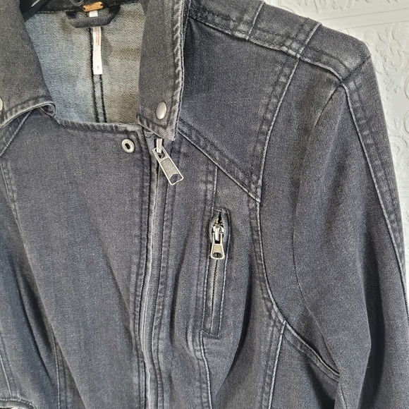 Women's Black Denim Jacket - Picture 5 of 11
